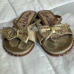 Sam Edelman kids Gold spike flat sandal